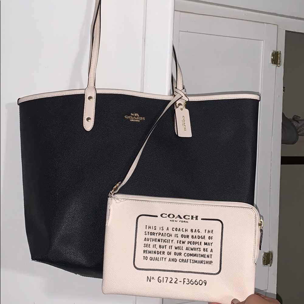 Coach reversible tote navy & ivory NEW WITH TAGS